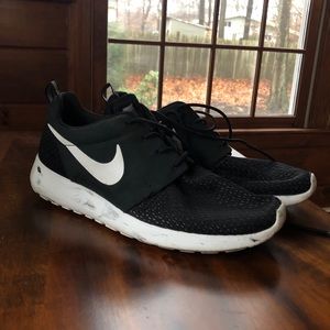 Marbled (black + white) Nike Roshe Ones, Size 10.